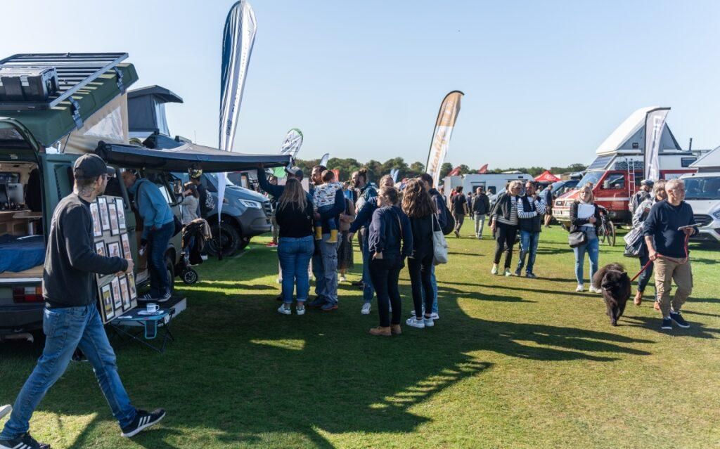 Salon Camper Van Week-end Paris Chantilly